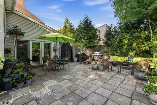 82 W 34Th St 2, Bayonne City, NJ 07002
