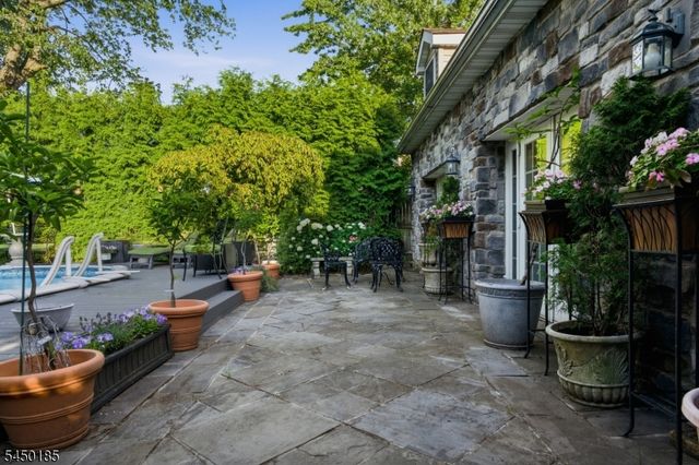 82 W 34Th St 2, Bayonne City, NJ 07002