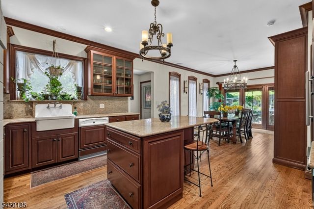 82 W 34Th St 2, Bayonne City, NJ 07002