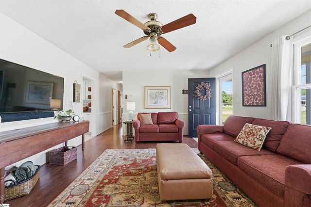 1481 Rainbow Lake Road, Inman, SC 29349