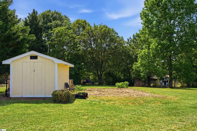 1481 Rainbow Lake Road, Inman, SC 29349