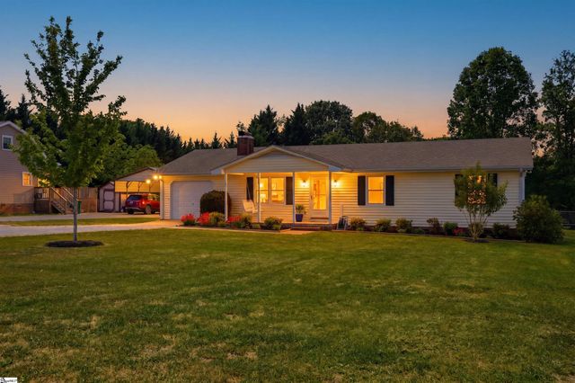 1481 Rainbow Lake Road, Inman, SC 29349