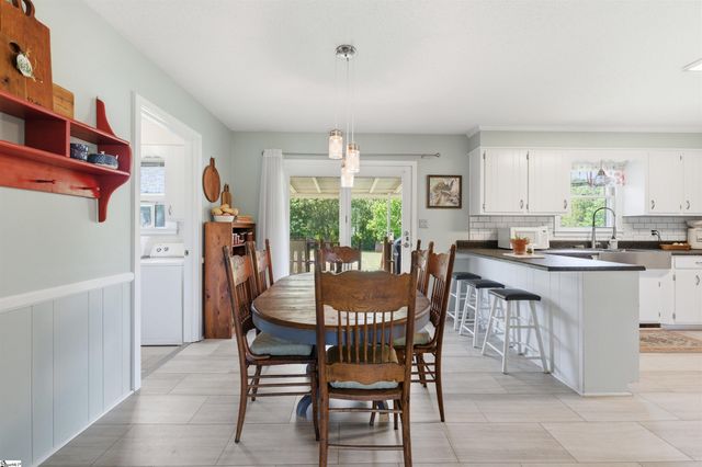 1481 Rainbow Lake Road, Inman, SC 29349