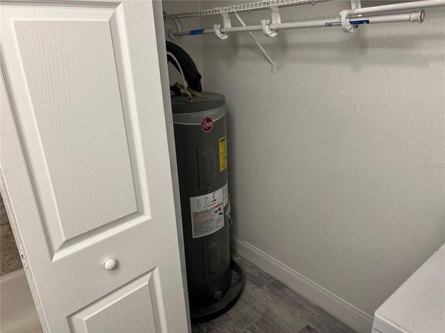 920 MAYDELL DRIVE B, Tampa, FL 33619