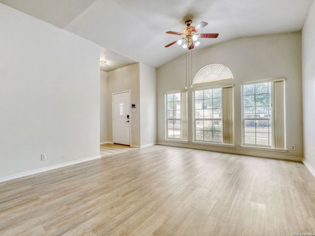 711 eagle, San Antonio, TX 78227