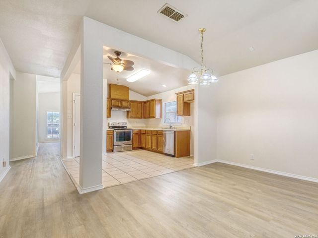 711 eagle, San Antonio, TX 78227