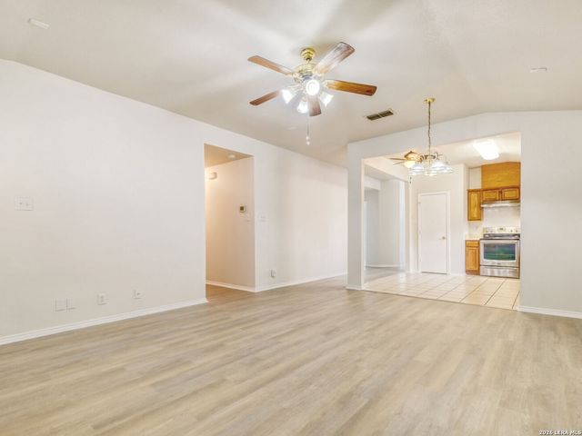 711 eagle, San Antonio, TX 78227