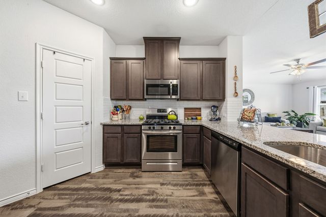 4109 Spur Trail Drive, Denton, TX 76208