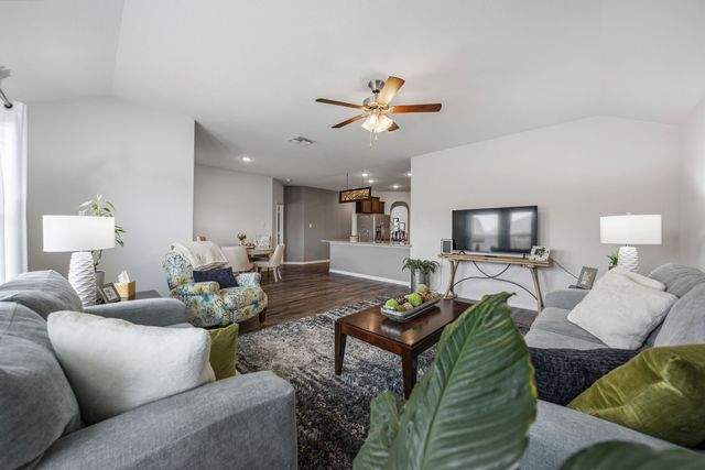 4109 Spur Trail Drive, Denton, TX 76208
