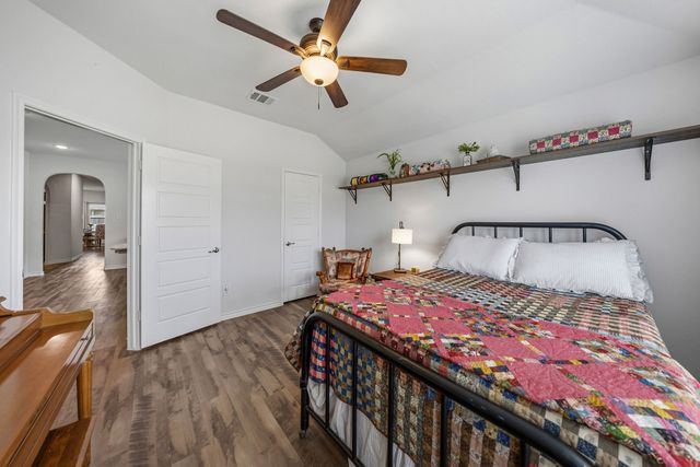 4109 Spur Trail Drive, Denton, TX 76208