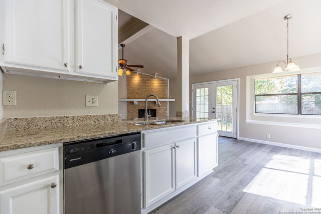 7202 Frontier Ridge, Converse, TX 78109