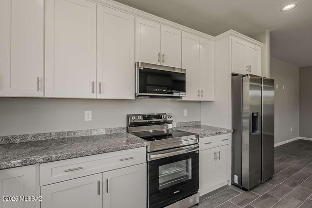 148 Via Venezuela, Rio Rico, AZ 85648