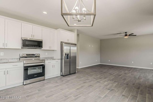 148 Via Venezuela, Rio Rico, AZ 85648