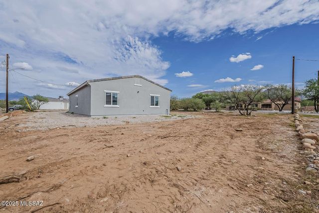 148 Via Venezuela, Rio Rico, AZ 85648