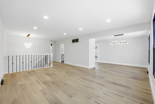 48 Starling Lane, Naperville, IL 60565