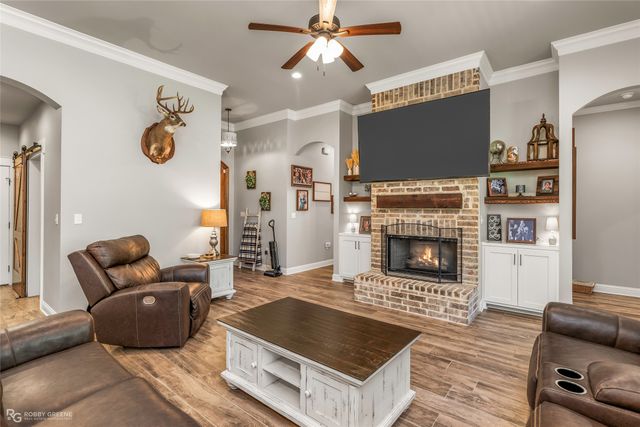 605 Stockbridge Lane, Shreveport, LA 71107