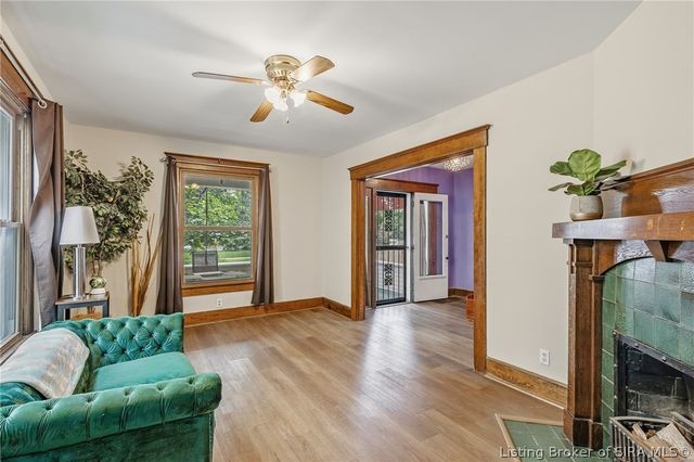 1837 E Oak Street, New Albany, IN 47150