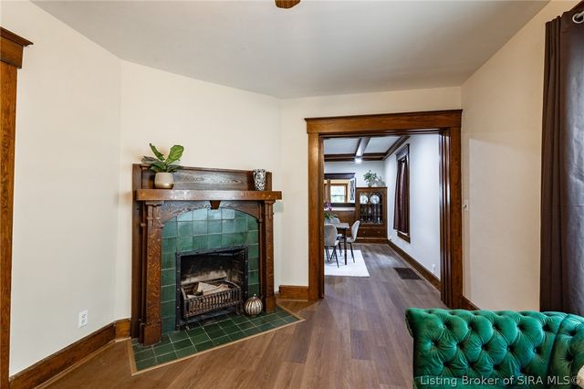 1837 E Oak Street, New Albany, IN 47150