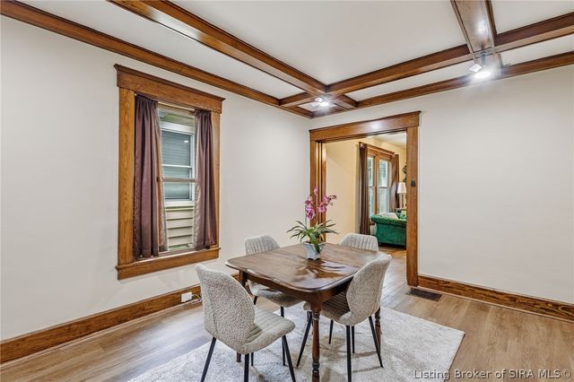 1837 E Oak Street, New Albany, IN 47150