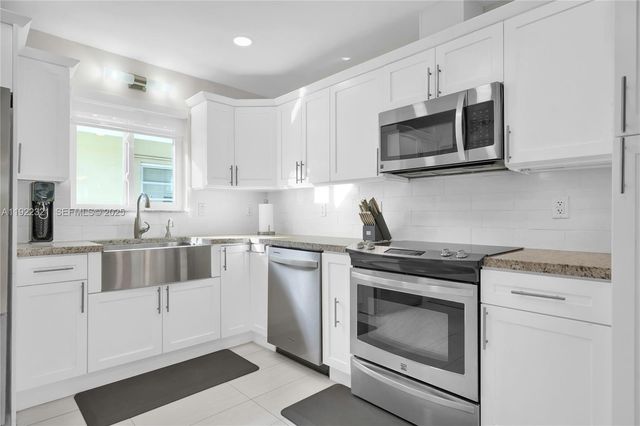 1409 Bird Rd, Coral Gables, FL 33146