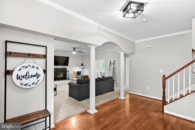 1534 LAKESIDE DR, Harpers Ferry, WV 25425