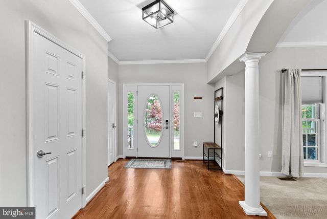 1534 LAKESIDE DR, Harpers Ferry, WV 25425