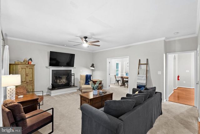 1534 LAKESIDE DR, Harpers Ferry, WV 25425