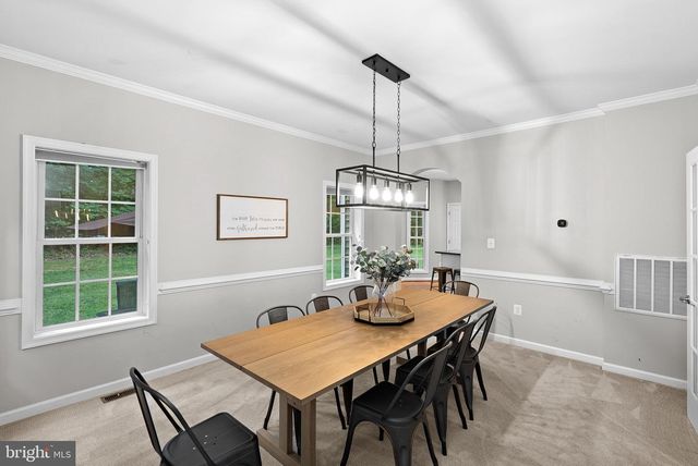 1534 LAKESIDE DR, Harpers Ferry, WV 25425