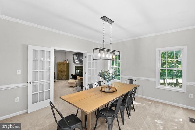 1534 LAKESIDE DR, Harpers Ferry, WV 25425