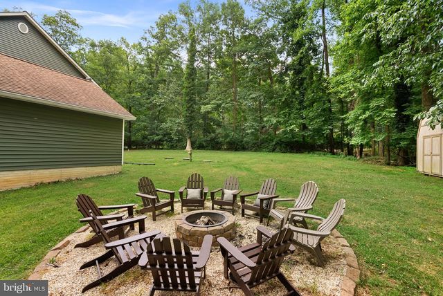 1534 LAKESIDE DR, Harpers Ferry, WV 25425