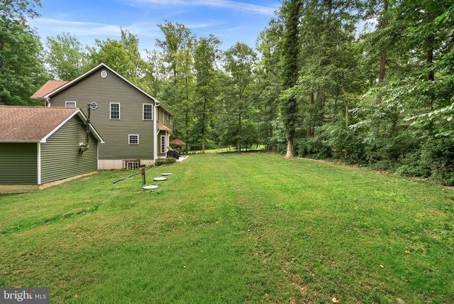 1534 LAKESIDE DR, Harpers Ferry, WV 25425