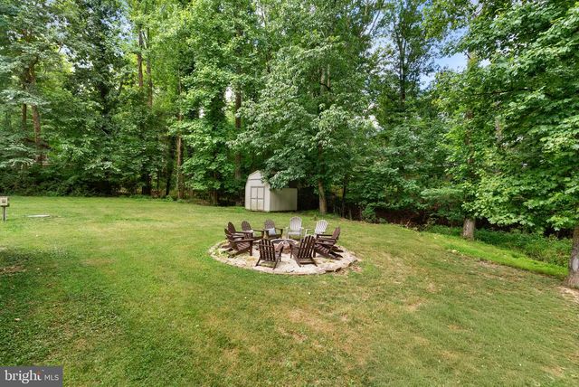 1534 LAKESIDE DR, Harpers Ferry, WV 25425
