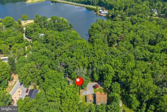 1534 LAKESIDE DR, Harpers Ferry, WV 25425