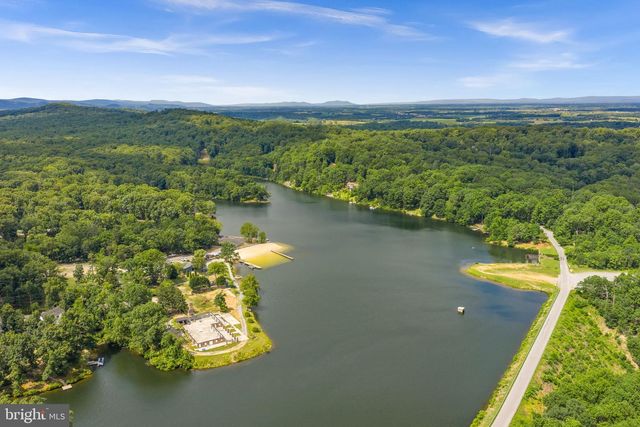 1534 LAKESIDE DR, Harpers Ferry, WV 25425