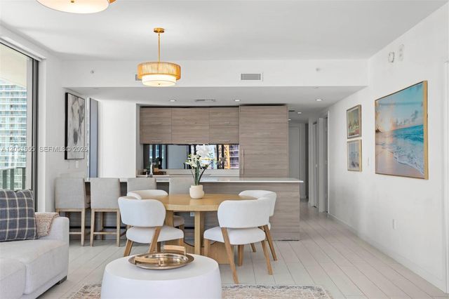 1300 S Miami Ave 2206, Miami, FL 33130