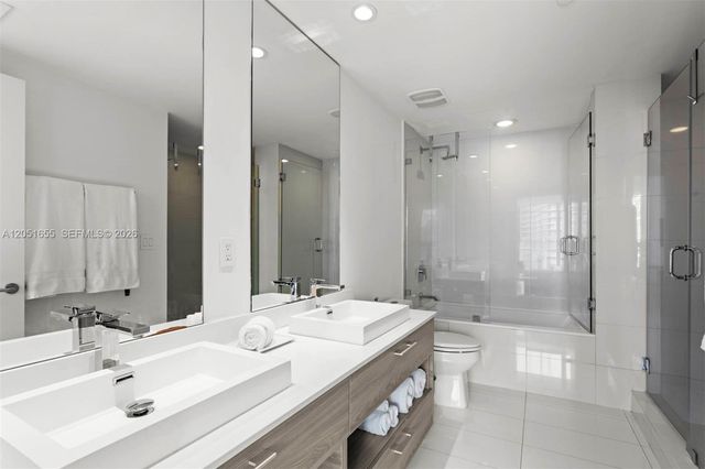 1300 S Miami Ave 2206, Miami, FL 33130