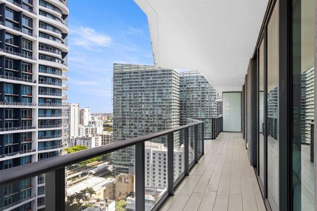 1300 S Miami Ave 2206, Miami, FL 33130