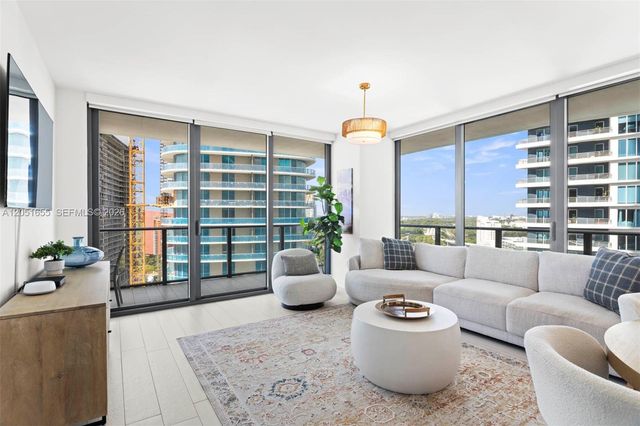 1300 S Miami Ave 2206, Miami, FL 33130