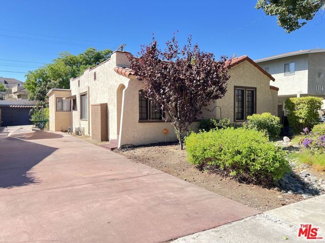 1320 Barrington Way, Glendale, CA 91206