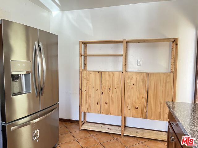 1320 Barrington Way, Glendale, CA 91206