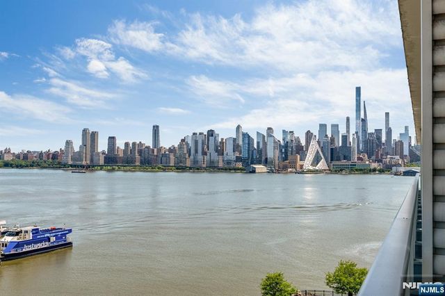 800 Ave At Port Imperial Boulevard 7030, Weehawken, NJ 07086