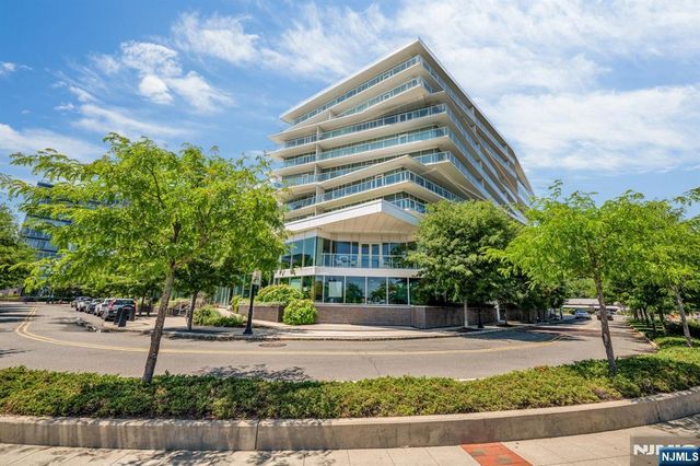 800 Ave At Port Imperial Boulevard 7030, Weehawken, NJ 07086