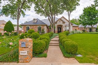 8 Hidden Lake Court, Mansfield, TX 76063