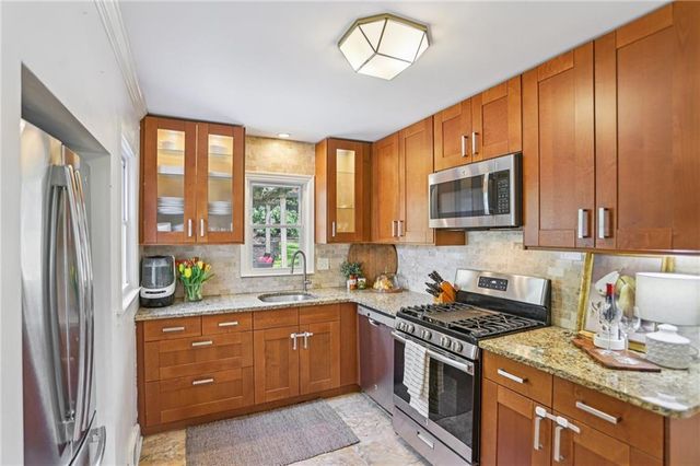 2233 Rando Lane NW, Atlanta, GA 30318