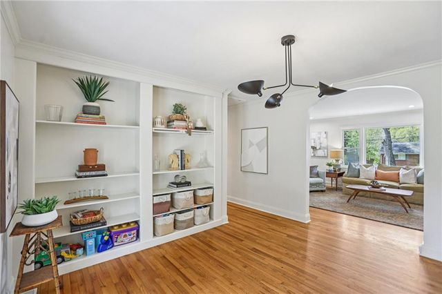 2233 Rando Lane NW, Atlanta, GA 30318