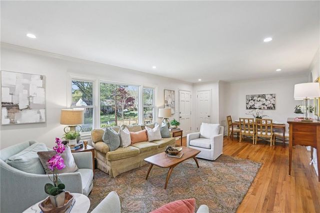 2233 Rando Lane NW, Atlanta, GA 30318