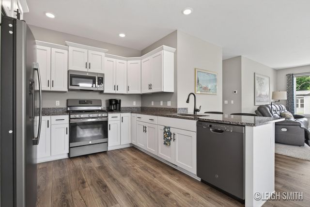 5901 Lynn Drive, Allendale Twp, MI 49401