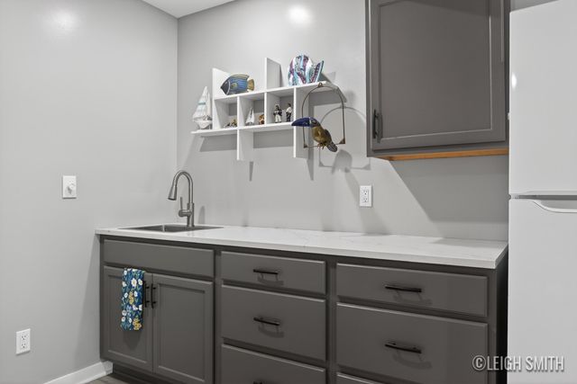 5901 Lynn Drive, Allendale Twp, MI 49401