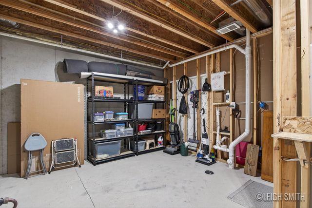 5901 Lynn Drive, Allendale Twp, MI 49401