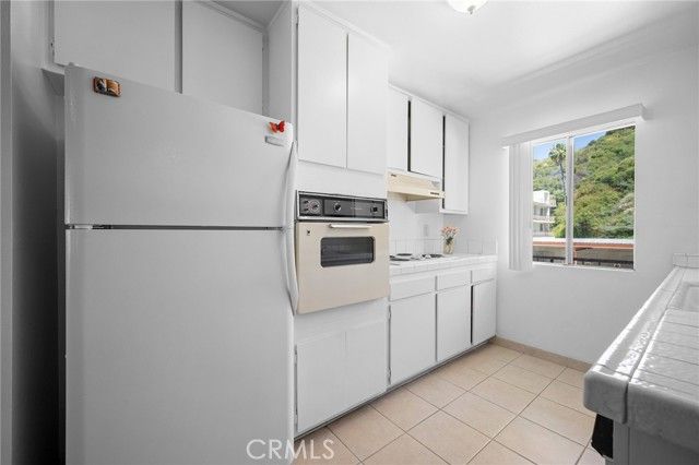 1935 Alpha 214, Glendale, CA 91208